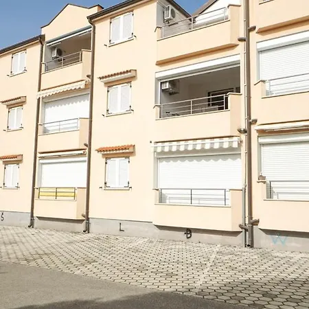 Sandy Zambrattia Apartmán *
